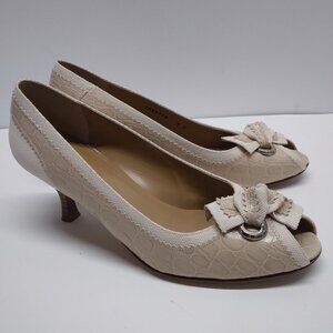 Stuart Weitzman Croc Embossed Peep Toe Knot Heels Size 9M